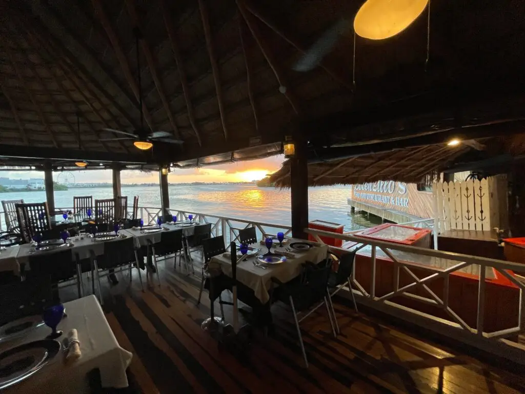 dinner in cancun